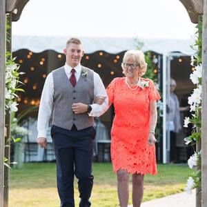 Meet your Posher, Beverly